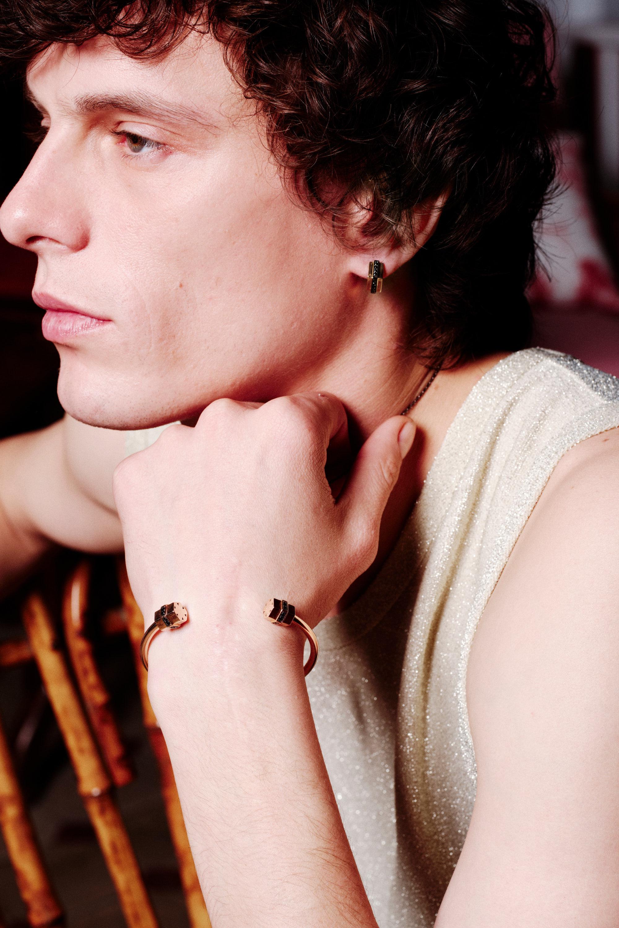 Pırlanta Detaylı Rose Altın Bullet Açık Kelepçe