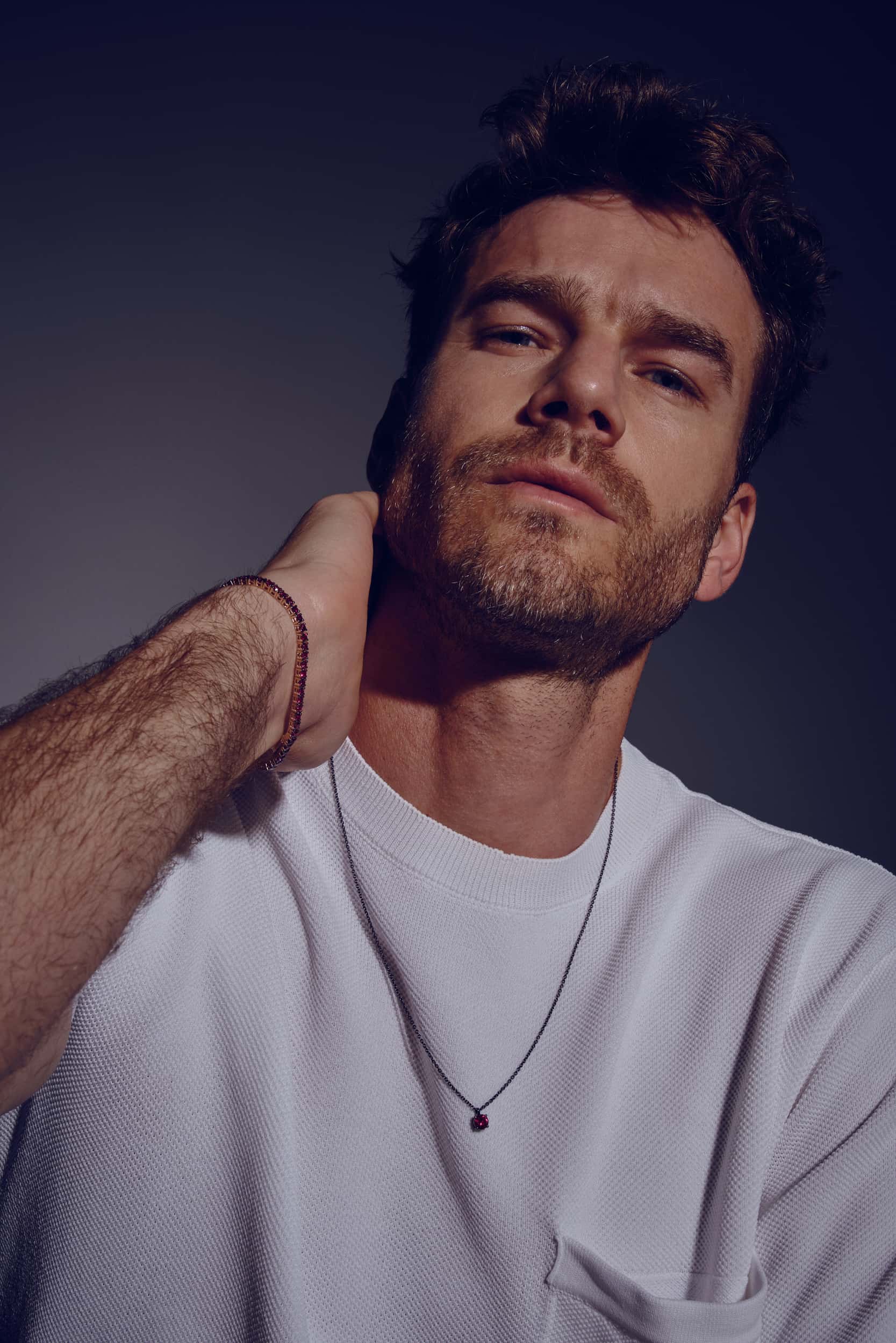 ATMOSPHERE Kırmızı Taş Fetaylı Kolye